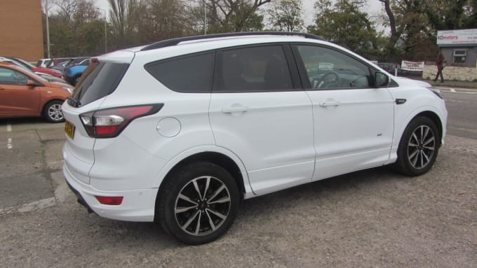 2025 Ford Kuga