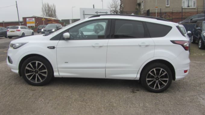 2025 Ford Kuga