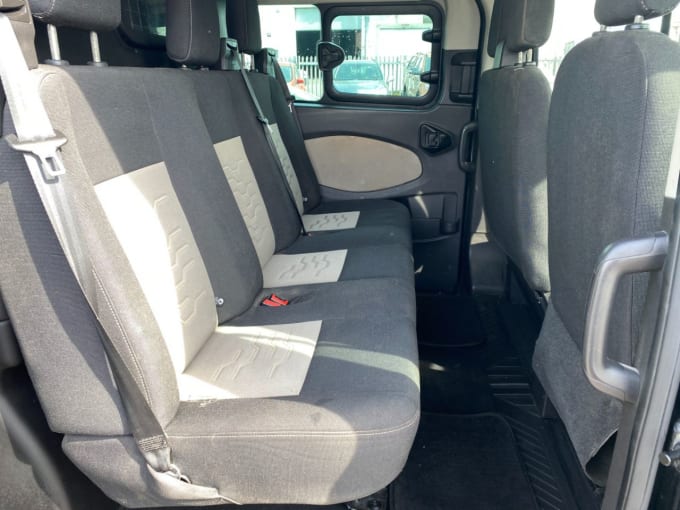 2025 Ford Transit Custom