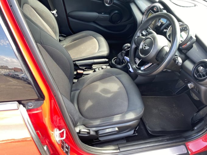2025 Mini Hatch