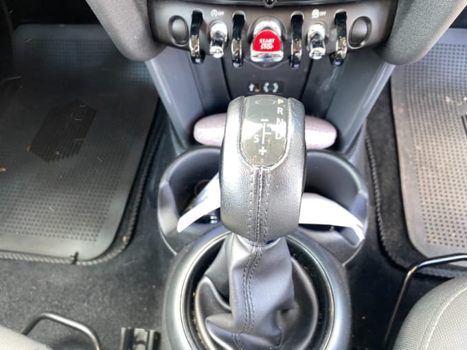 2025 Mini Hatch