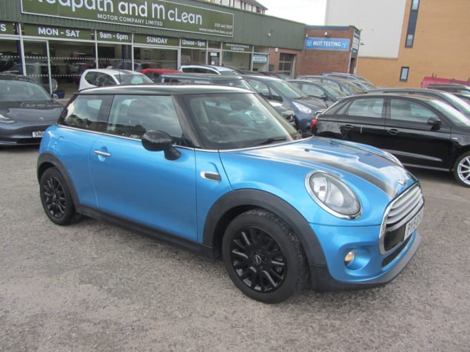 2025 Mini Hatch
