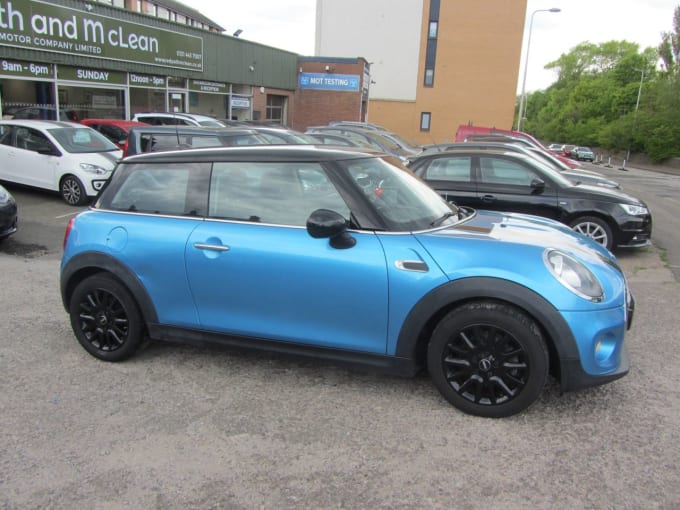 2025 Mini Hatch