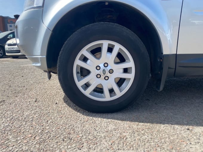 2025 Land Rover Freelander 2