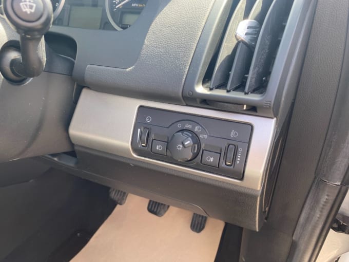 2025 Land Rover Freelander 2