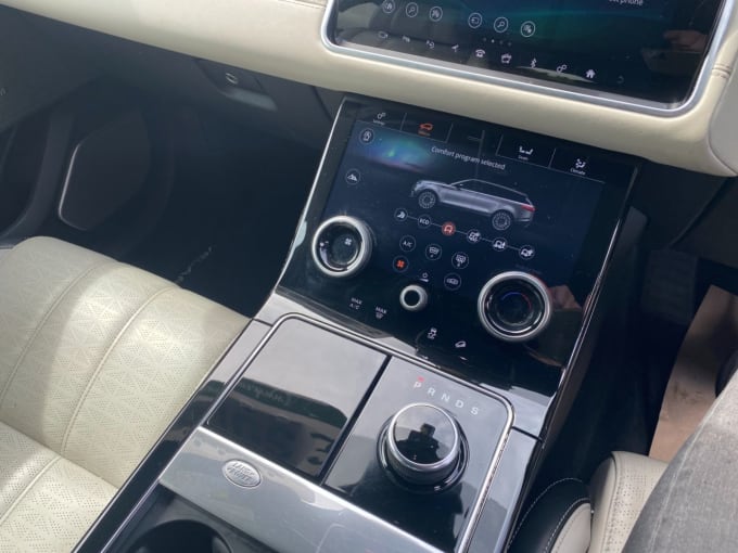 2025 Land Rover Range Rover Velar