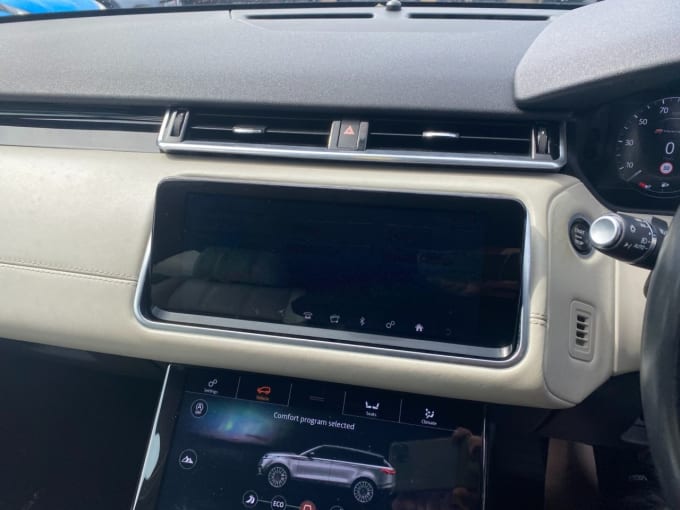 2025 Land Rover Range Rover Velar