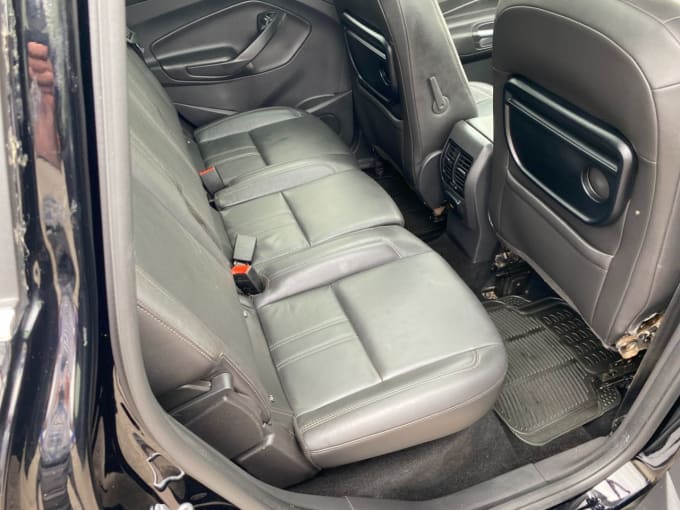 2025 Ford C-max