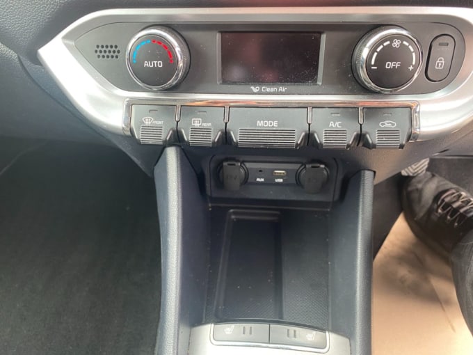 2025 Kia Rio