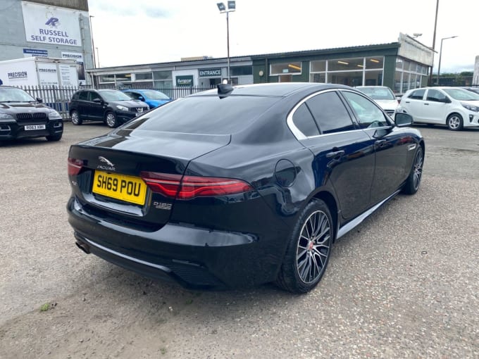 2025 Jaguar Xe
