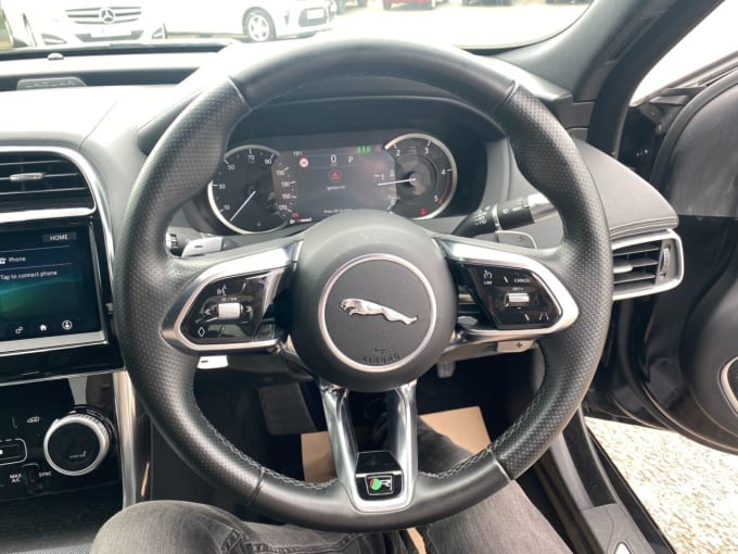 2025 Jaguar Xe