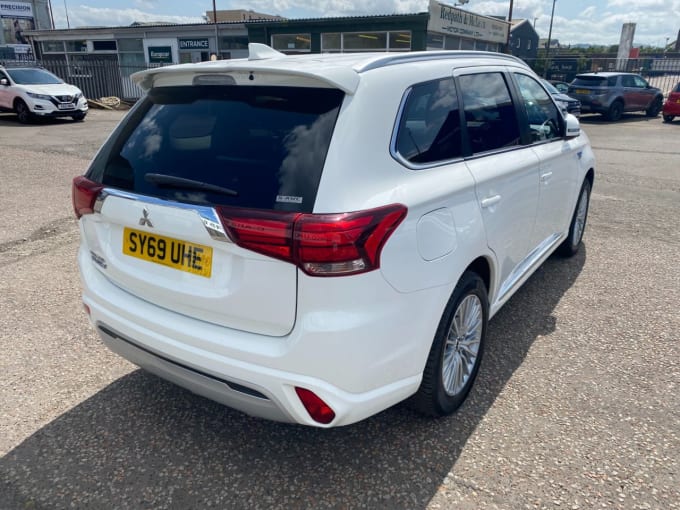 2025 Mitsubishi Outlander