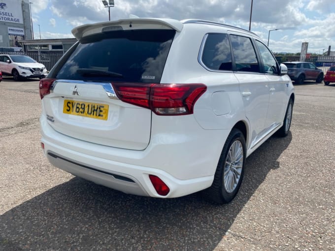 2025 Mitsubishi Outlander