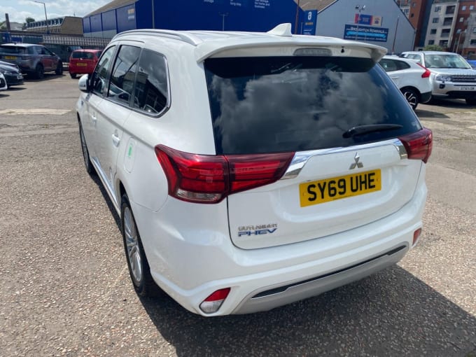2025 Mitsubishi Outlander