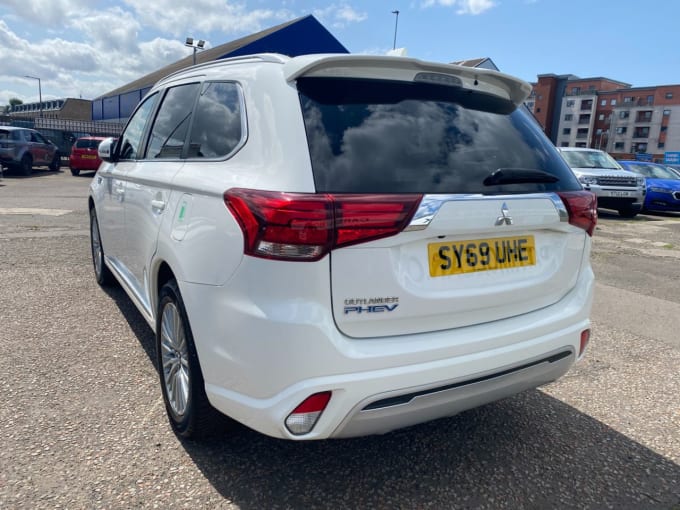 2025 Mitsubishi Outlander