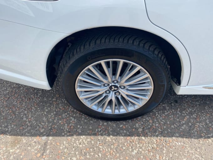 2025 Mitsubishi Outlander