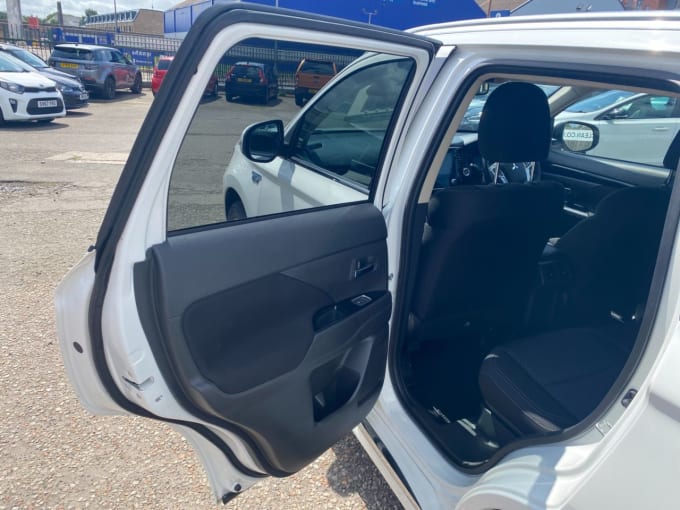 2025 Mitsubishi Outlander