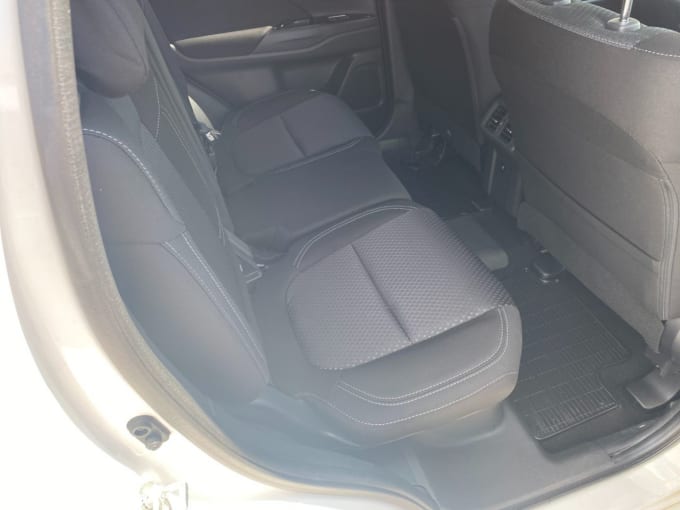 2025 Mitsubishi Outlander