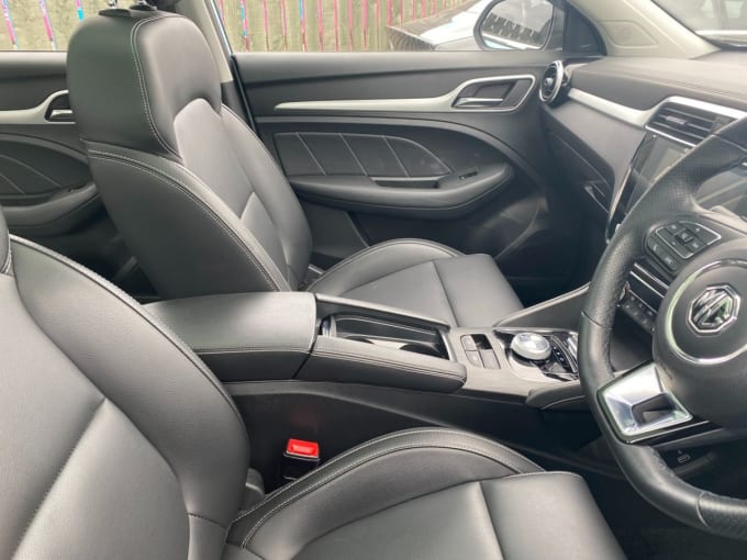 2025 Mg Mg Zs