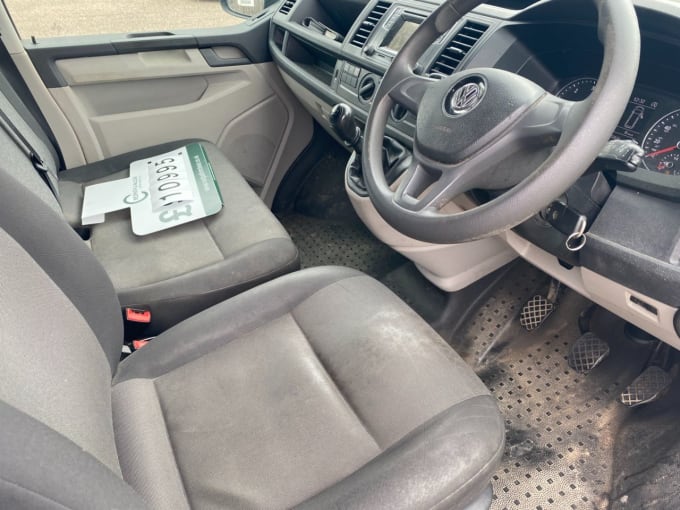 2025 Volkswagen Transporter