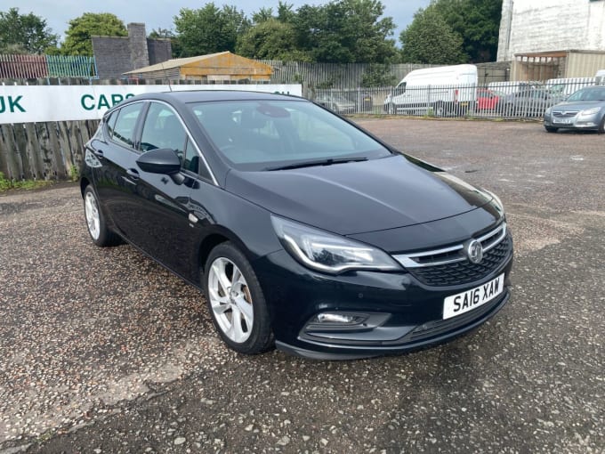 2025 Vauxhall Astra