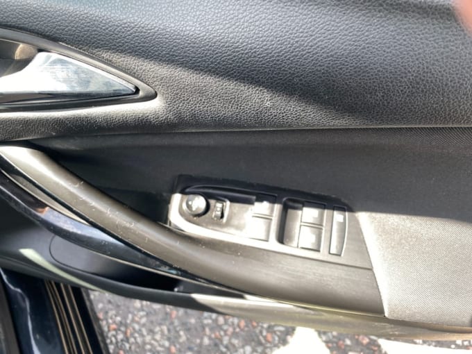 2025 Vauxhall Astra