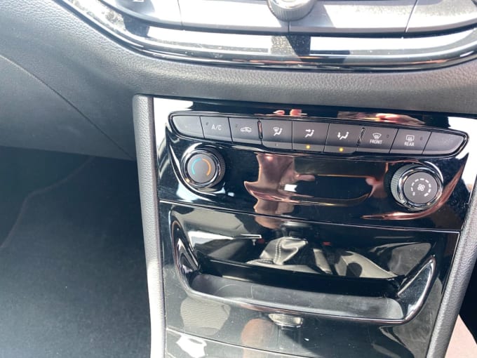 2025 Vauxhall Astra