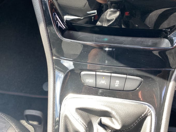 2025 Vauxhall Astra