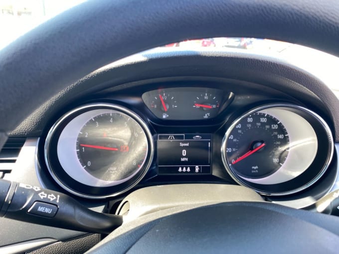 2025 Vauxhall Astra