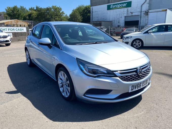 2025 Vauxhall Astra