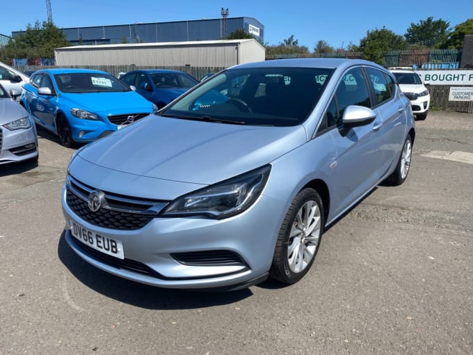 2025 Vauxhall Astra