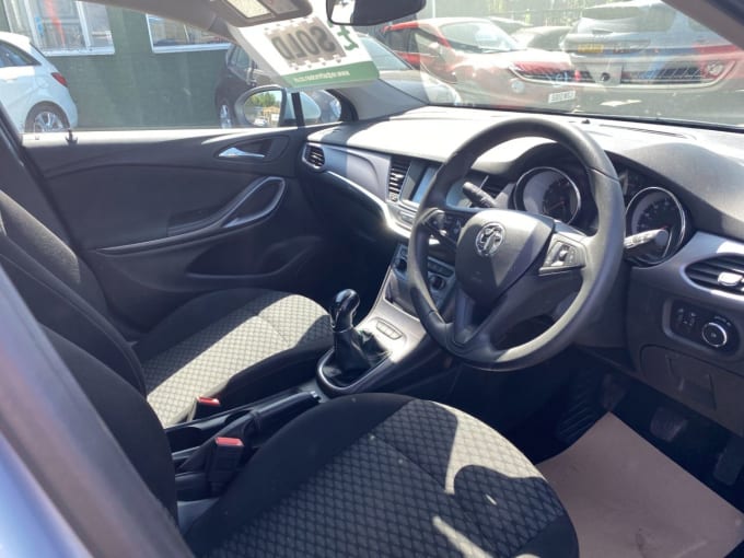 2025 Vauxhall Astra