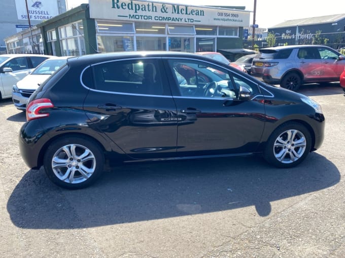 2025 Peugeot 208