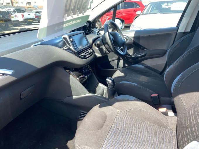 2025 Peugeot 208