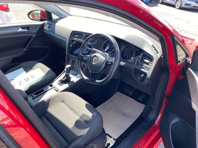 2025 Volkswagen Golf
