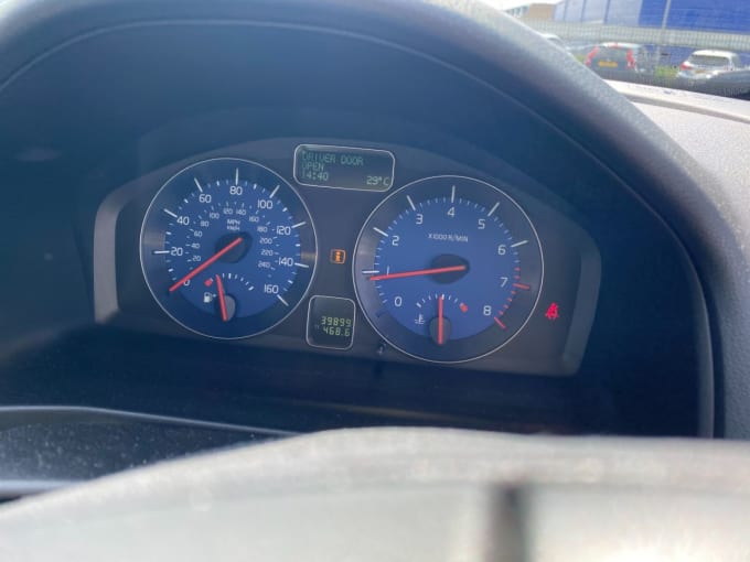 2025 Volvo S40