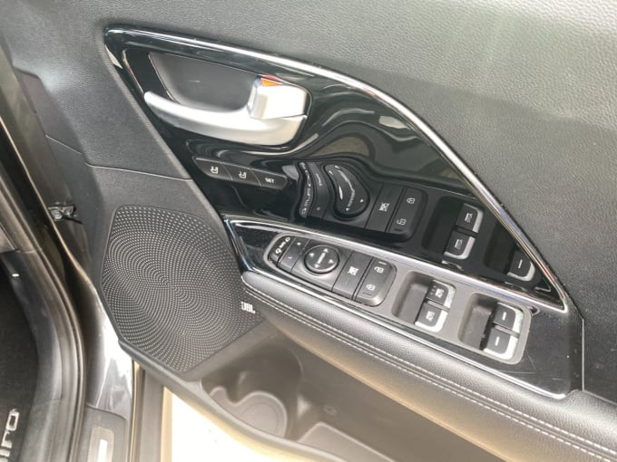 2025 Kia Niro
