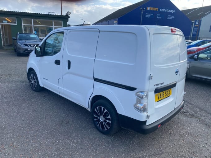 2025 Nissan E-nv200