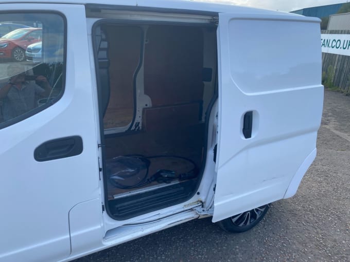 2025 Nissan E-nv200