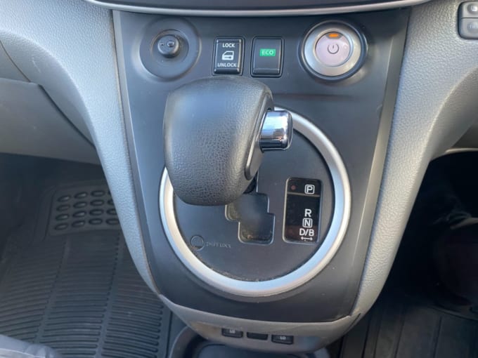 2025 Nissan E-nv200