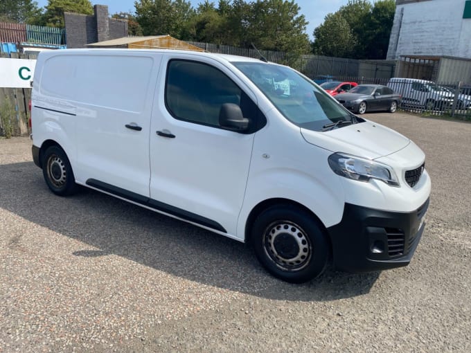 2025 Peugeot Expert