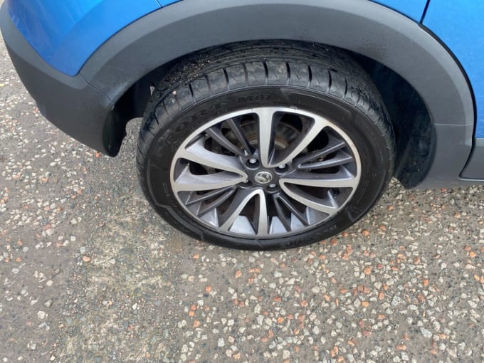 2025 Vauxhall Crossland X