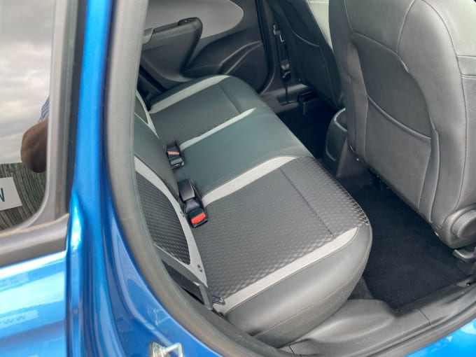 2025 Vauxhall Crossland X