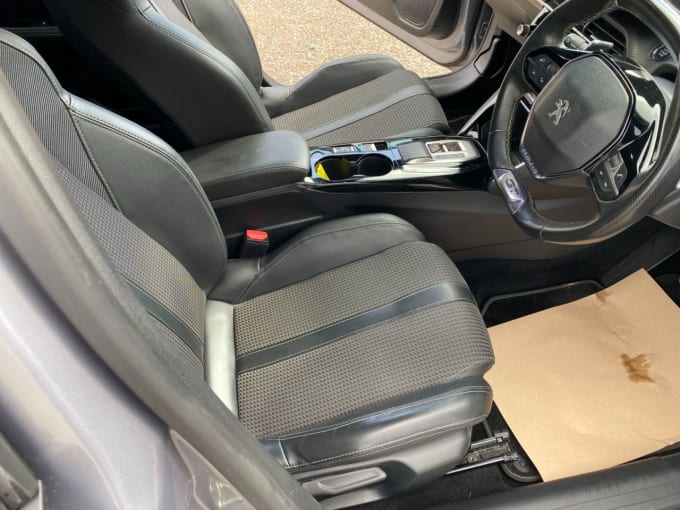 2025 Peugeot 208