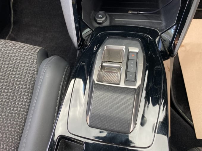 2025 Peugeot 208