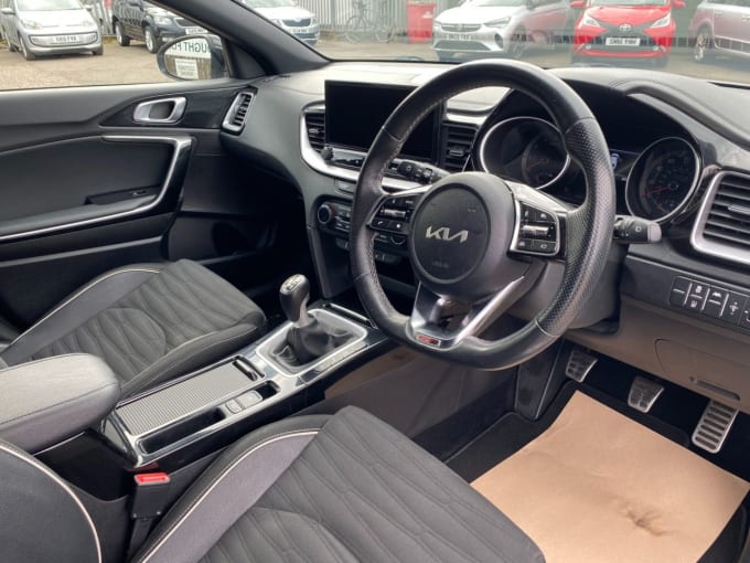 2025 Kia Proceed