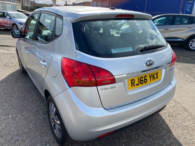 2017 Kia Venga