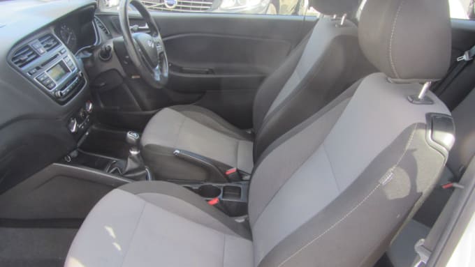 2025 Hyundai I20
