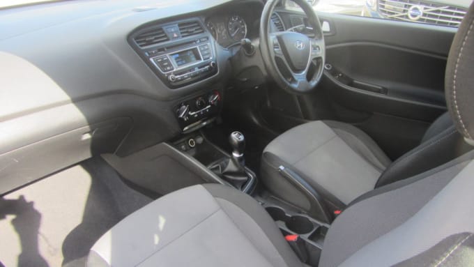 2025 Hyundai I20