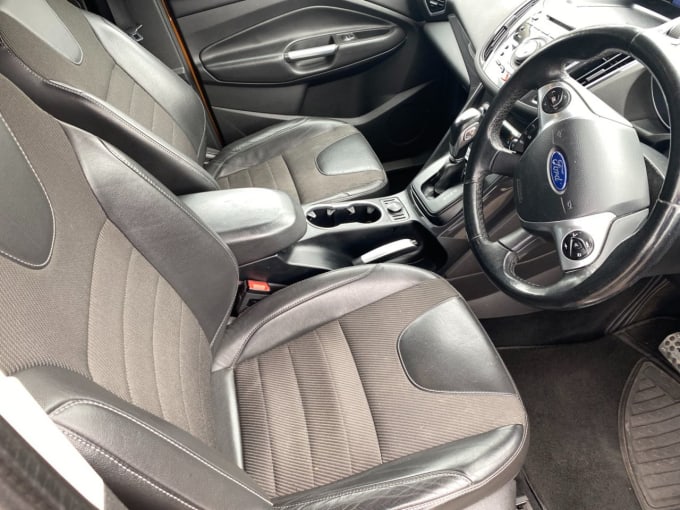 2025 Ford Kuga